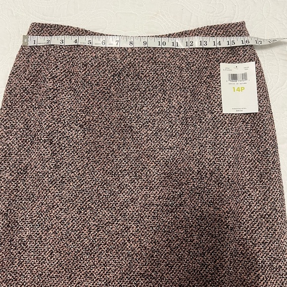 Boucle Skirt with Fringe Hem by Emma James Sz 14P NWT - Picture 8 of 9